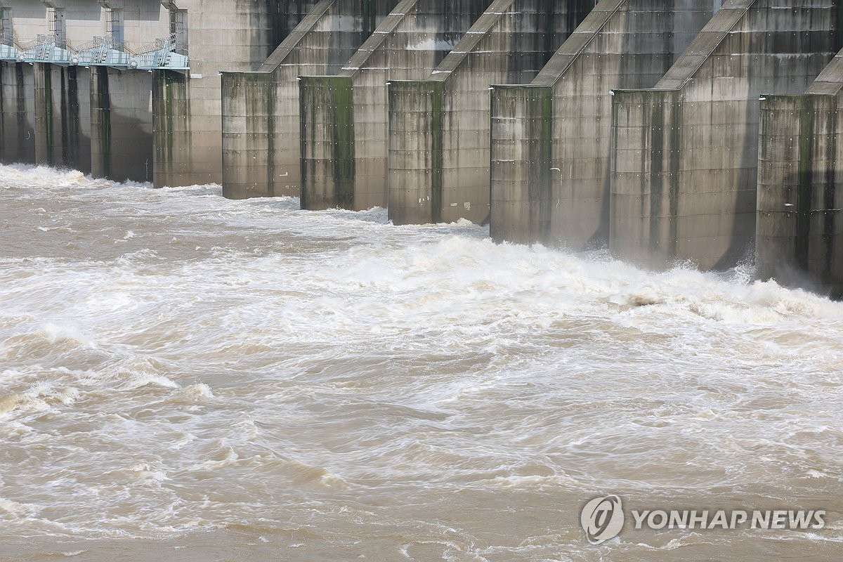 [속보] 정부 "북한 댐방류, 국민생명 직결…사전 통보…