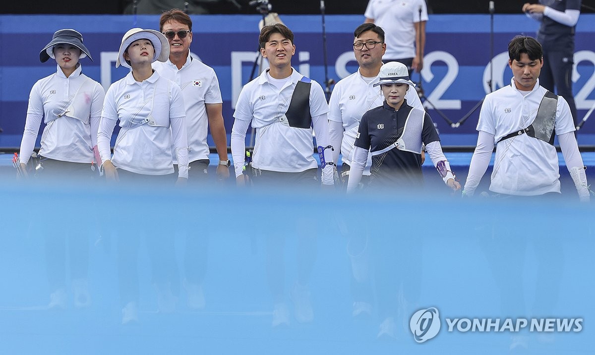 밝은 표정의 한국 양궁대표팀