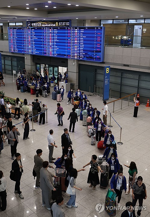 Filipino housekeepers enter S. Korea