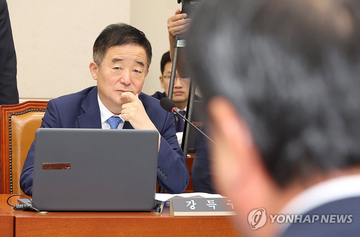 與강득구도 '이진숙 사퇴' 공개 촉구…"우린 尹정권과 …