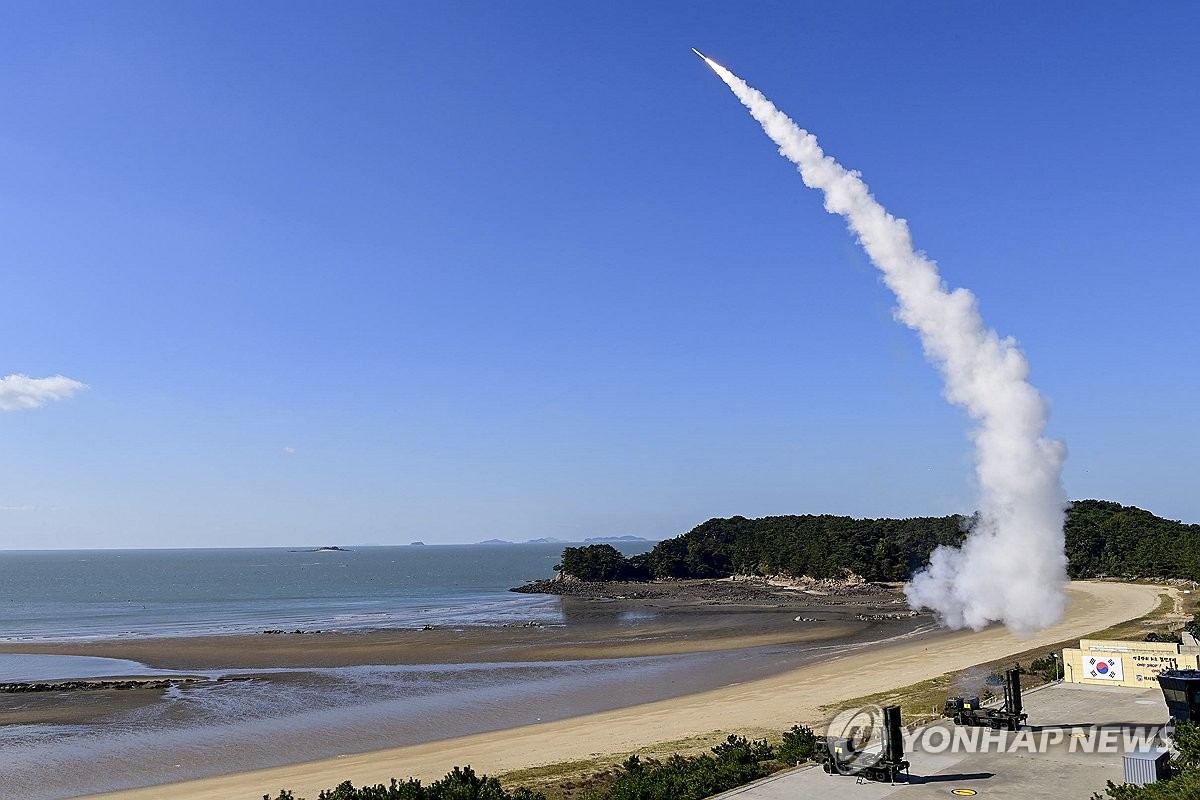 韓国軍　地対空ミサイルで迎撃訓練