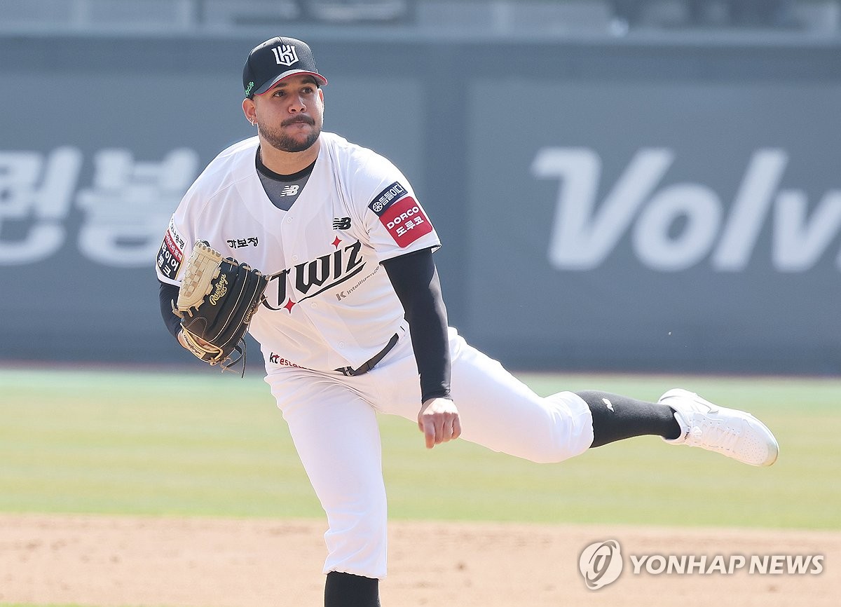 kt 헤이수스, 한 이닝에 탈삼진 4개…역대 11번째 진기록