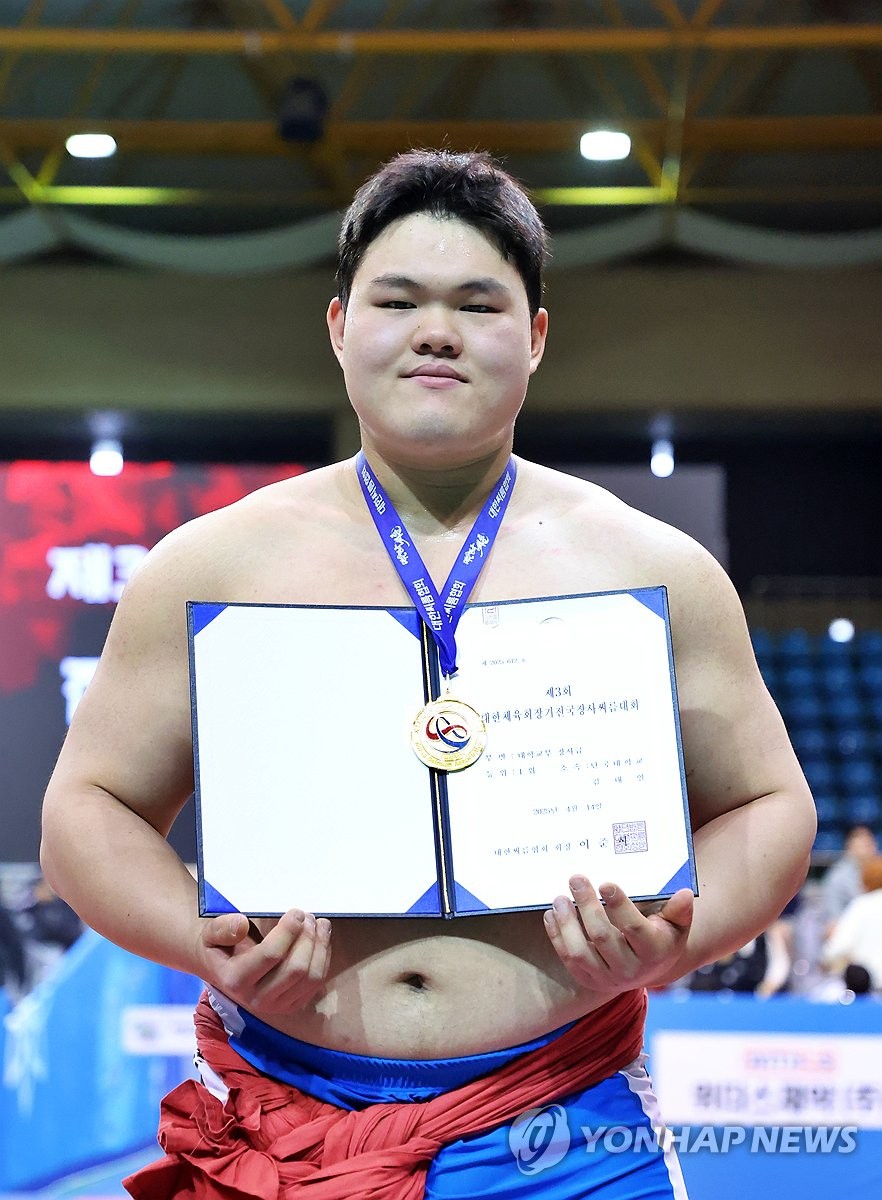 김대일, 장사급 1위 차지 | 연합뉴스