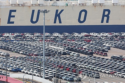 2nd LD) S. Korea's exports rise 3.7 pct in April; shipments to U.S. down 6.8 pct | Yonhap News Agency