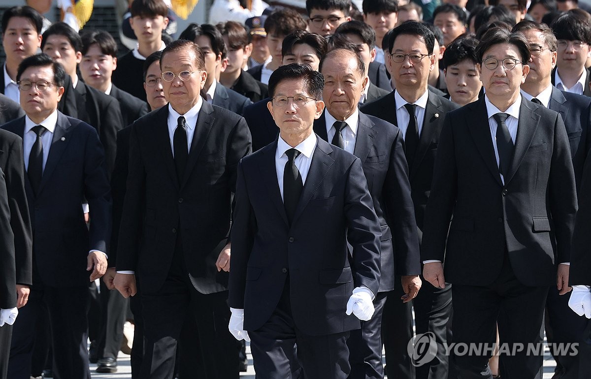 김문수-국힘 지도부, 당무우선권 충돌…단일화 온도차에 갈등 확산