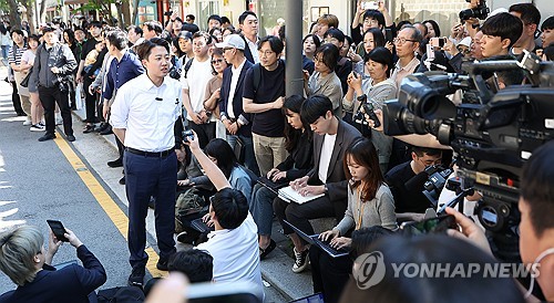 이준석 "미래 세대 위해 이재명 포퓰리즘과 전면전쟁 선포"