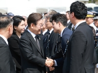 李대통령, 여야 지도부와 오찬 회동…'추경·총리 인준' 논의 주목