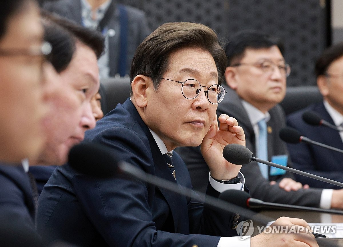 李대통령 "경부고속道 산업화 이끌었듯 AI시대 고속도로 구축"(종합)