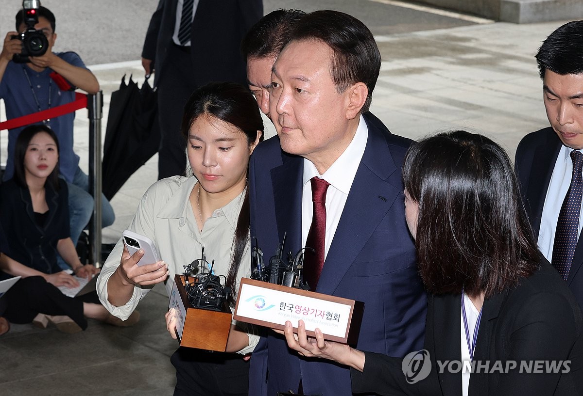 [속보] 내란특검 "尹 체포영장 청구 때보다 혐의 확장될듯"