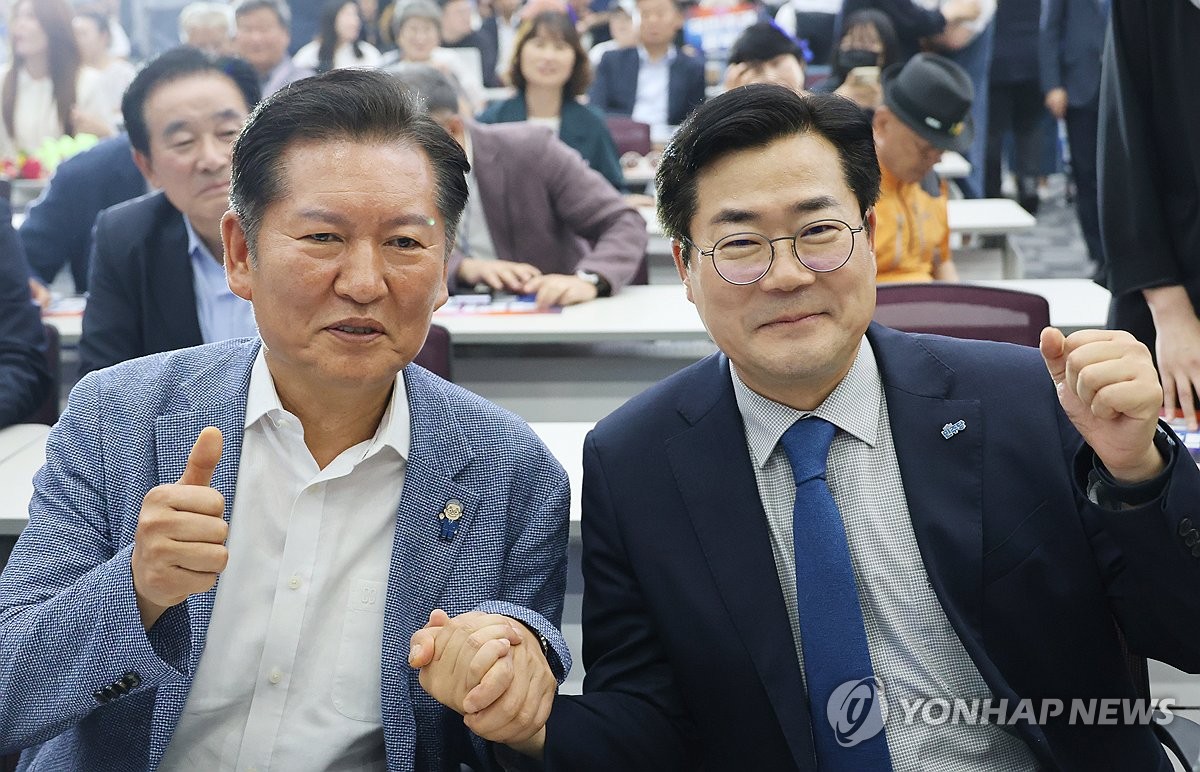 정청래 "싸움은 제가"·박찬대 "자기정치 안해"…당권경…