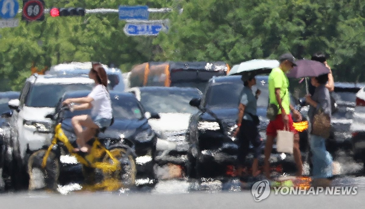 보양식·빙과에 휴게버스까지…산업현장 "폭염 피해 막아라" 관련 이미지1