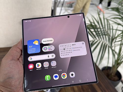 サムスンの新製品「ギャラクシーZフォールド7」 | 聯合ニュース