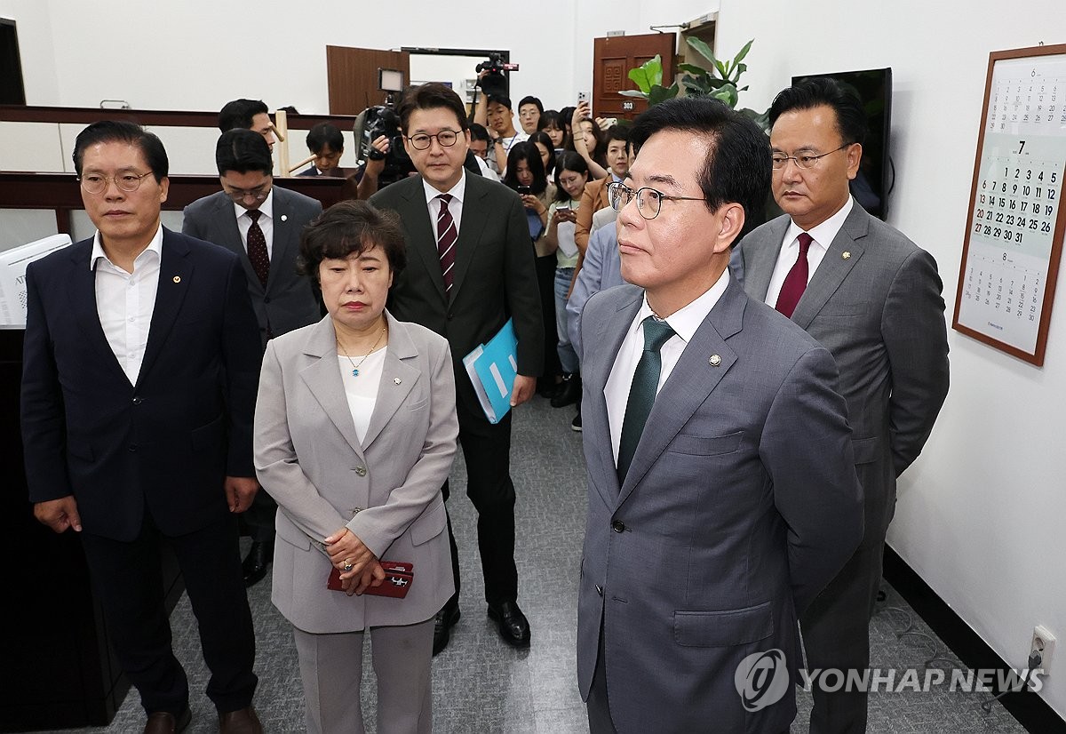 국힘, 특검의 개신교 원로목사 압수수색에 "종교 탄압" 비판