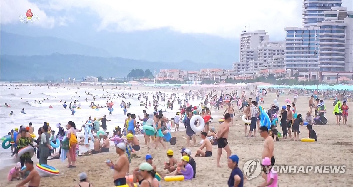 N. Korea continues to attract Russian tourists to Wonsan beach resort