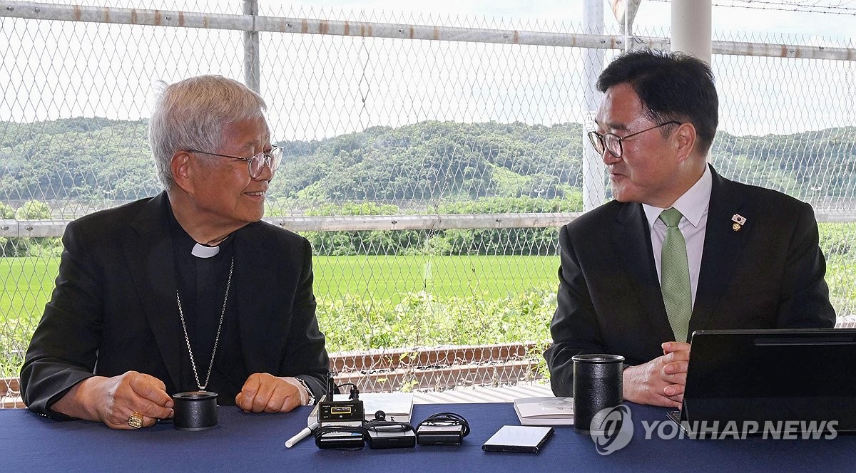 우의장 "한반도 상시 평화 절박"…유흥식 "교황님이 기여할 것"