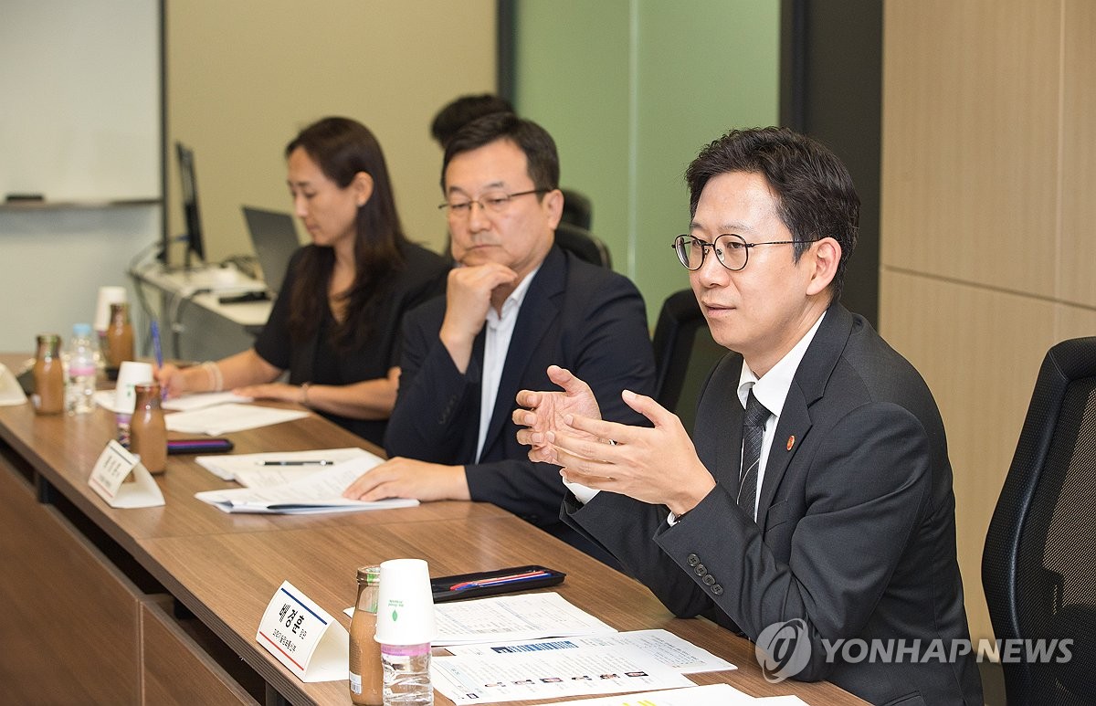 배경훈 장관, 과학기술 국제 협력의 미래를 논하다: 전문가 간담회 주재