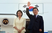 李대통령, 日 도쿄로 출발…3박 6일 순방 일정 돌입