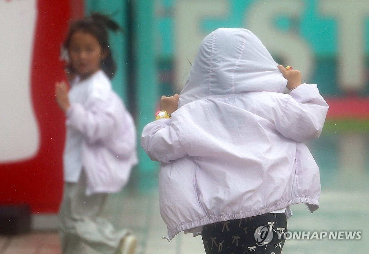 간밤 수도권·강원 등에 많은 비·곳곳 극한호우…오후까지 계속