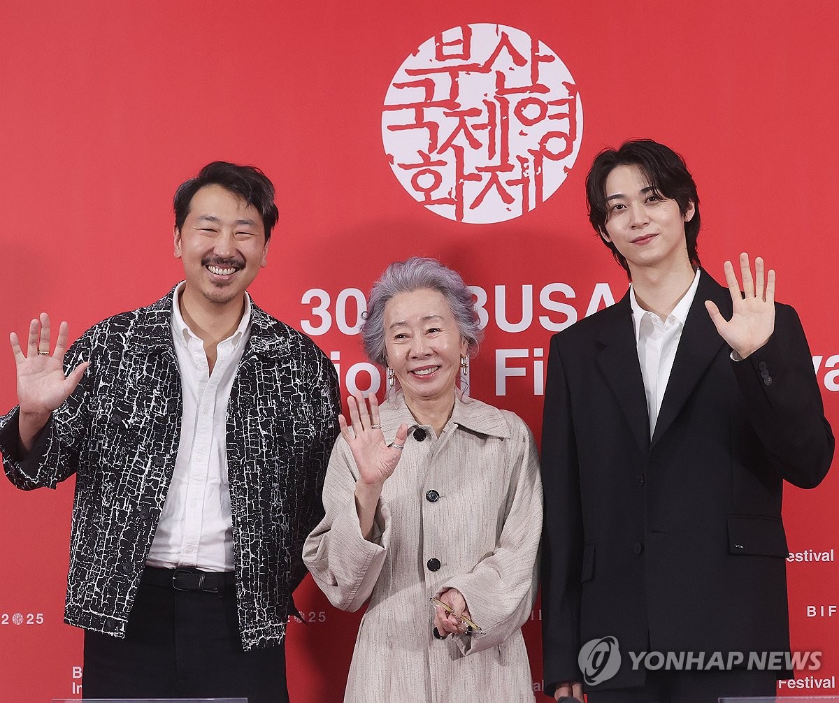 '결혼 피로연' 앤드루 안 감독 퀴어를 위한 한국식 결혼식