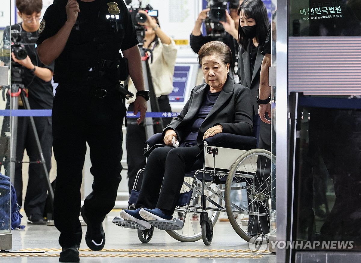'정교유착' 한학자 통일교 총재, 구속심사 종료