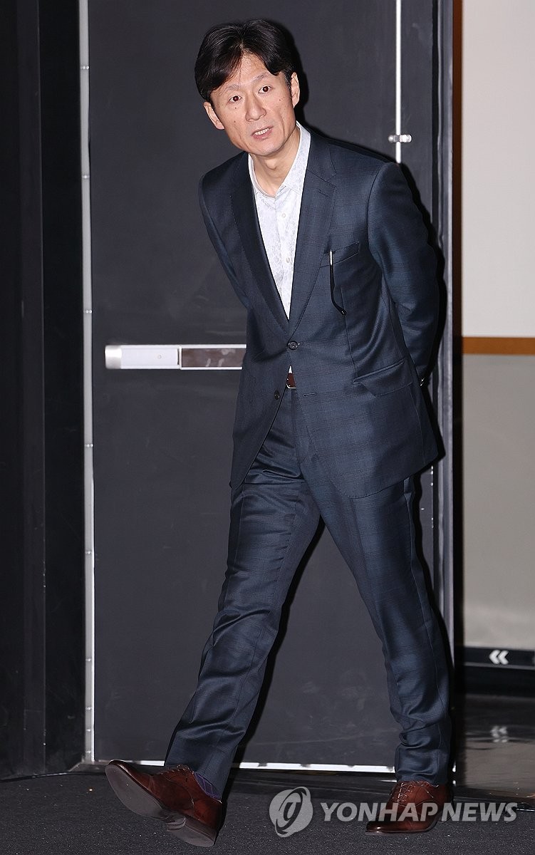 이상일 감독 방한