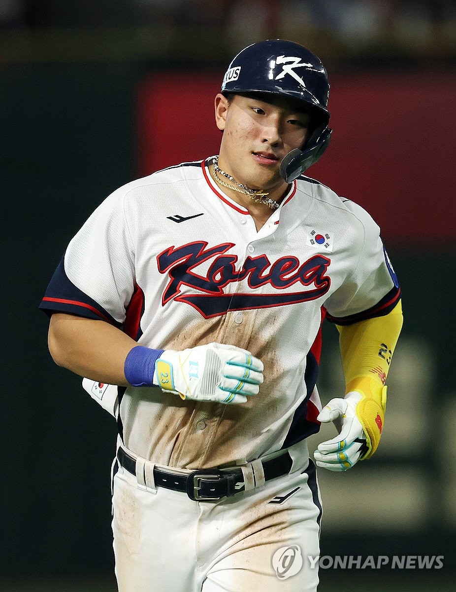 안현민, 한 점차 추격의 솔로포