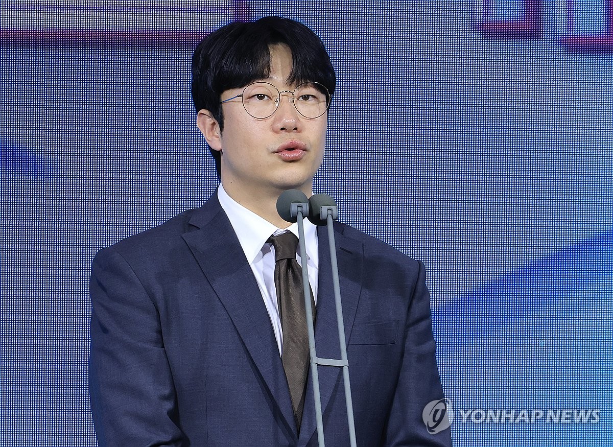 양현종 프로야구선수협회장 최저 연봉 미흡…계속 요구 중