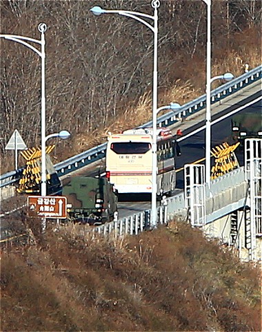 남북, 오늘부터 北동해선 철도 조사…南열차 분단후 첫운행