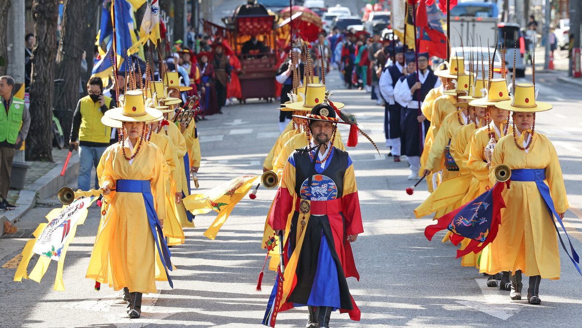 '도심 속 어가행렬 재현'…서울 의릉 문화축제